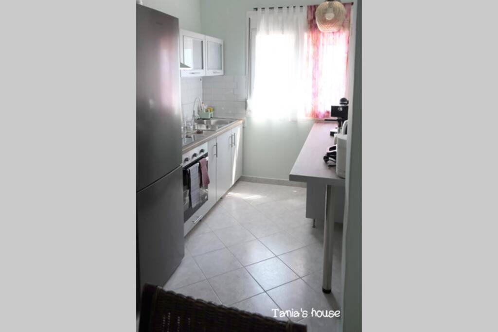 شقة Néa Péramos  في Tania'S House Nikis 75, 64007 Peramos المظهر الخارجي الصورة